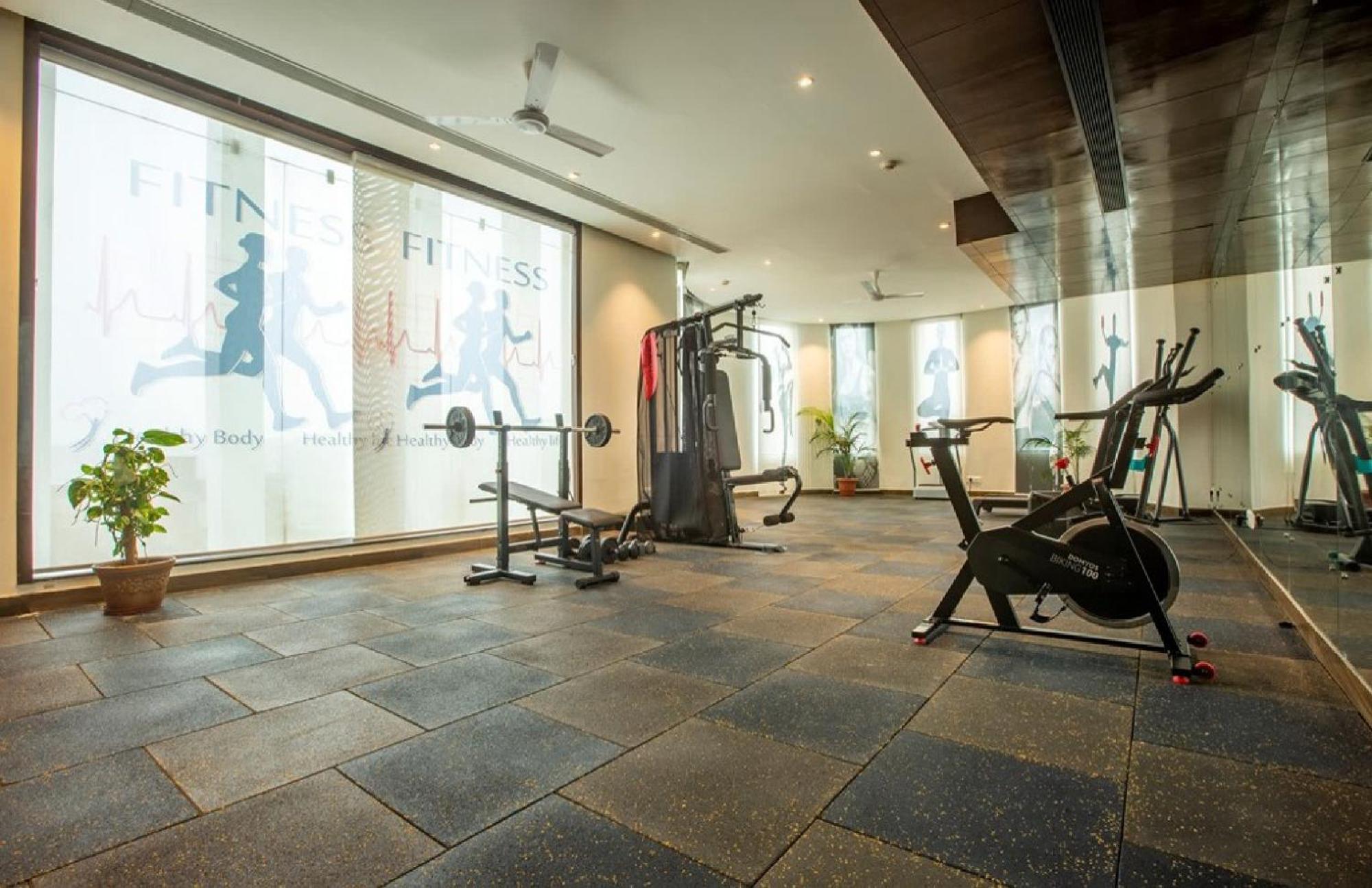 Hotel Oxmo Delhi Airport With Free Airport Transsfer New Delhi Exteriör bild