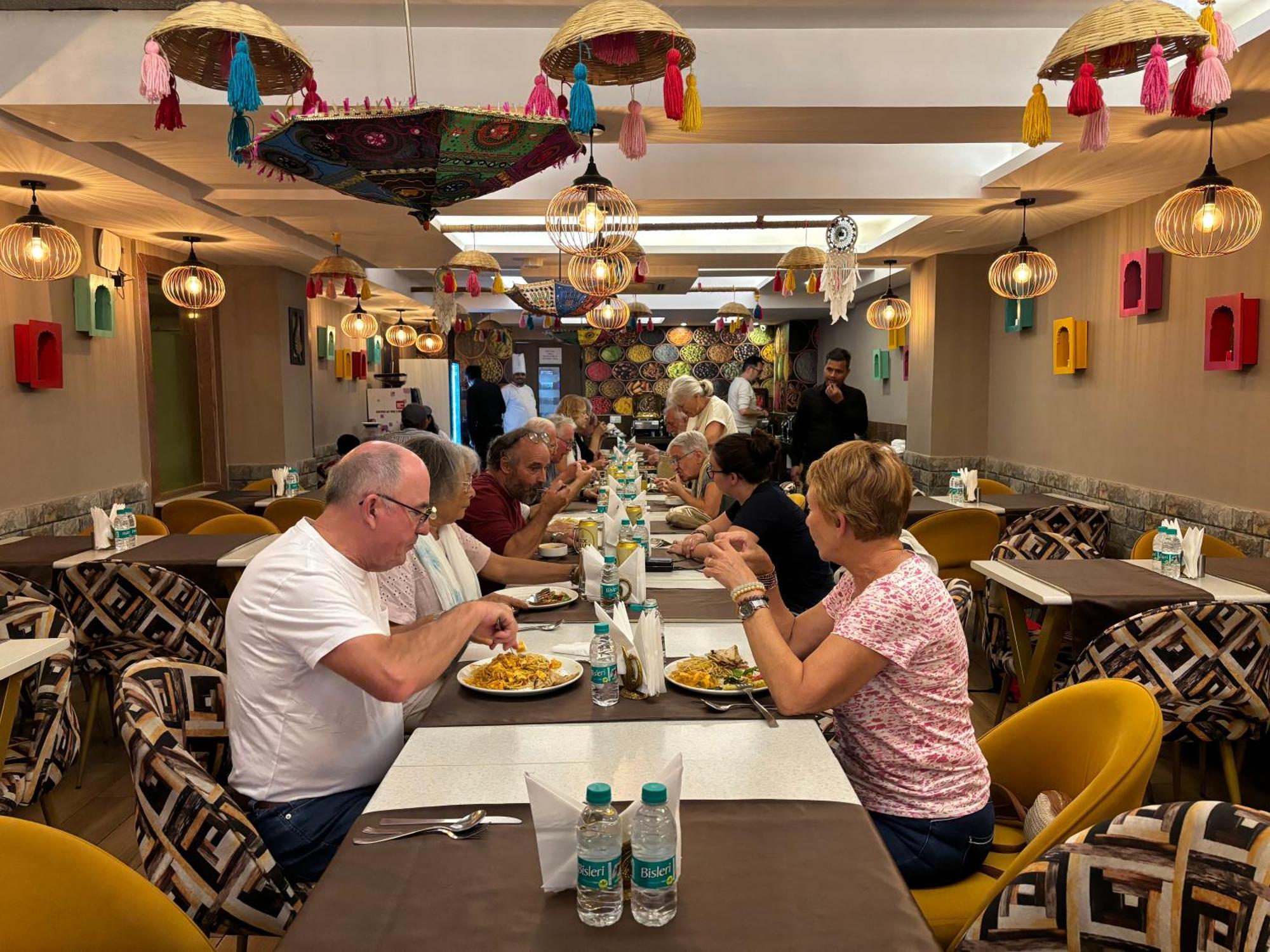 Hotel Oxmo Delhi Airport With Free Airport Transsfer New Delhi Exteriör bild