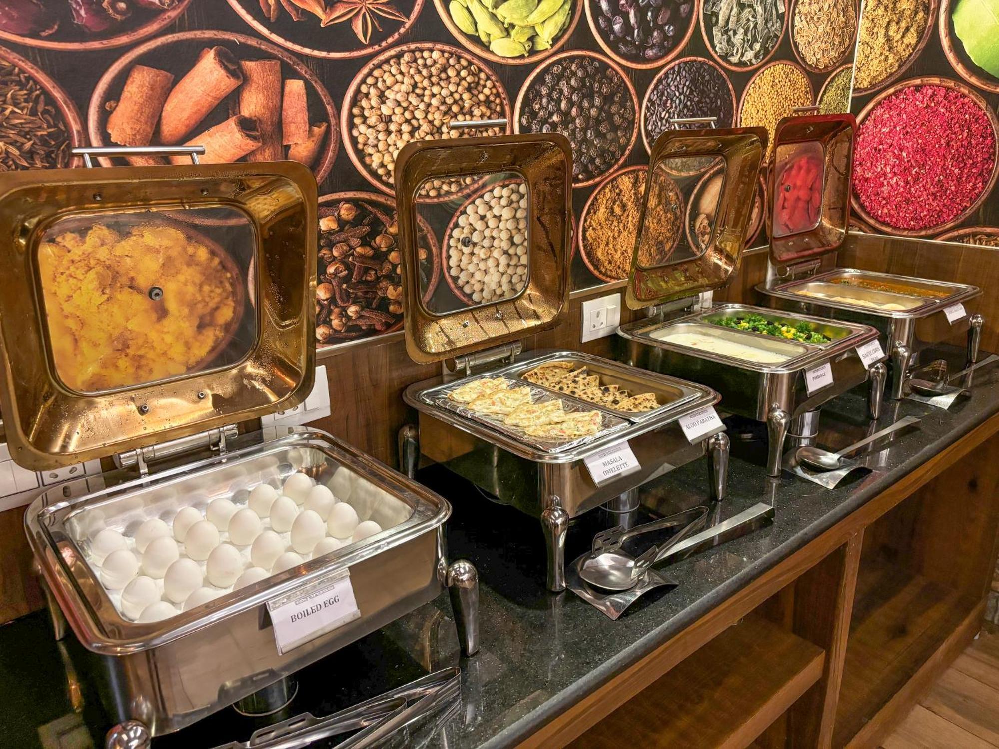 Hotel Oxmo Delhi Airport With Free Airport Transsfer New Delhi Exteriör bild