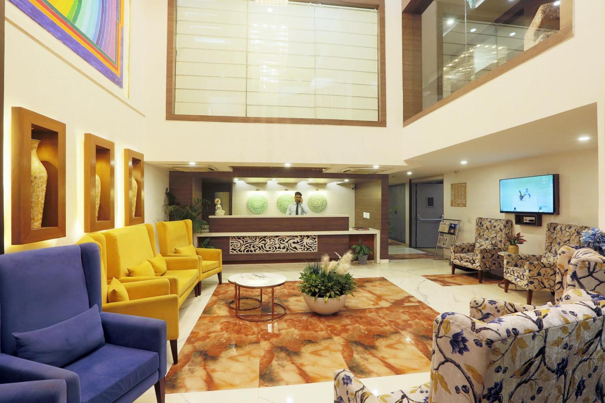 Hotel Oxmo Delhi Airport With Free Airport Transsfer New Delhi Exteriör bild