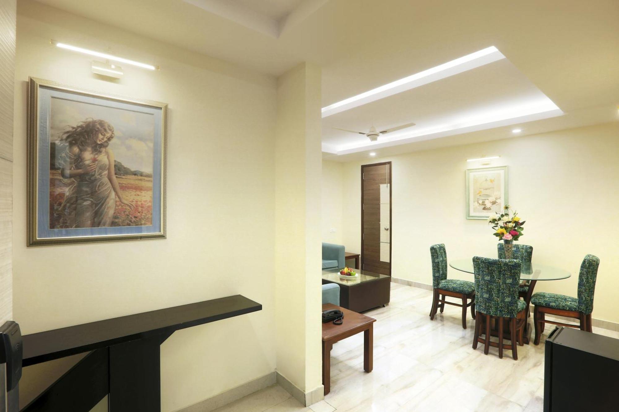 Hotel Oxmo Delhi Airport With Free Airport Transsfer New Delhi Exteriör bild